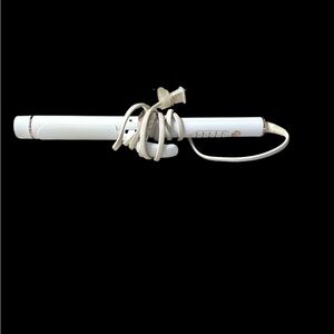 T3 Twirl Ceramic 1 ¼" Professional Curling Iron, 5 Digital Heat Settings